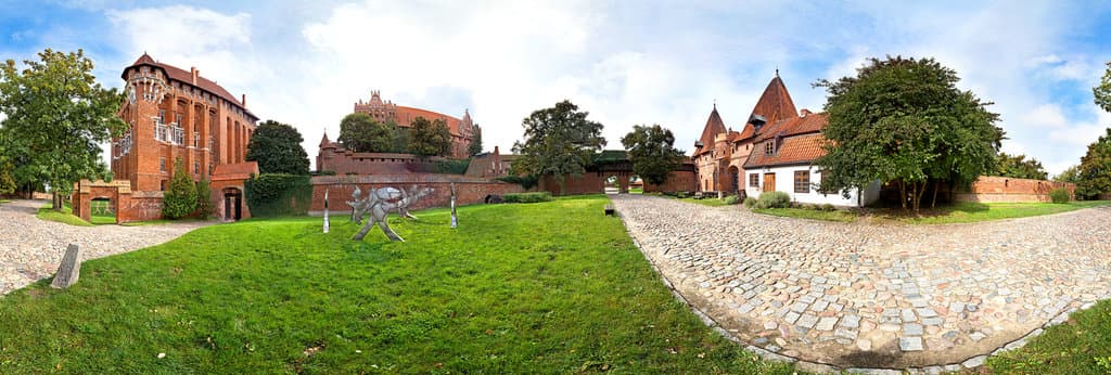Dialog of Space - exhibition in Malbork Castle. Gigapixel panorama